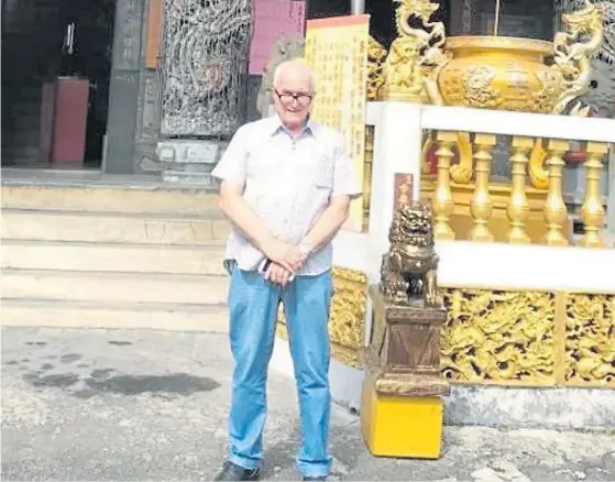  ??  ?? Internacio­nal. Su último trabajo pre-pandemia fue del otro lado del mundo. Viajó para grabar tangos de Astor Piazzolla con una orquesta taiwanesa.