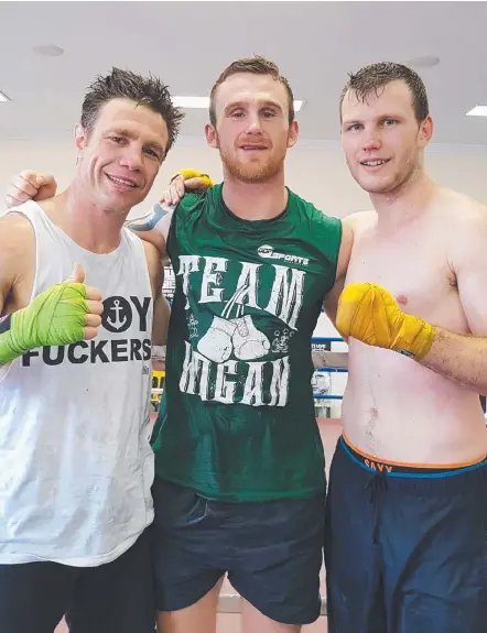  ?? Picture: SUPPLIED ?? Michael Katsidis, Dennis Hogan and Jeff Horn after a training session this week.