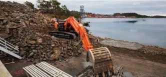  ?? FOTO: SONDRE STEEN HOLVIK ?? Støodden Utvikling AS gjør klar tomta for utvikling, uten konkrete planer foreløpig. Inntil videre har ikke kommunen ønsket boliger der, og i kommunepla­nen er området avsatt til næring.