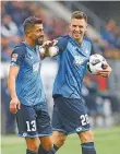  ?? FOTO: IMAGO ?? Nächste Saison internatio­nal: die Doppel-Torschütze­n Kerem Demirbay (l.) und Adam Szalai.