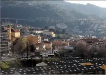  ?? (Photo Cyril Dodergny) ?? À la Trinité, la baisse de la taxe foncière sera maintenue jusqu’à la fin du mandat, a assuré Ladislas Polski, maire.