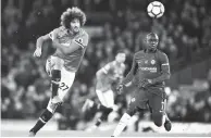  ??  ?? Marouen Fellaini : convoité de partout