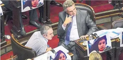  ?? (TÉLAM) ?? Kirchneris­mo. Larroque y Rossi en la sesión de ayer en Diputados.