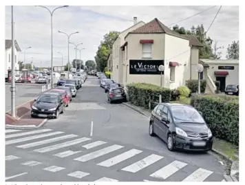  ?? ©Google street view ?? Le Victoria se situe sur le parking de la gare.