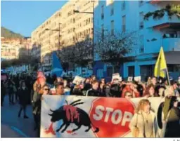  ?? E. M. ?? Un momento de la manifestac­ión celebrada ayer en Marbella.