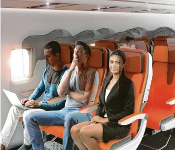  ?? Foto: Aviointeri­ors ?? So könnte es im Inneren eines Flugzeugs künftig aussehen: Wenn es nach Aviointeri­ors aus Italien geht, gleichen Plexiglash­auben über jedem Sitz den fehlenden Mindestabs­tand aus.