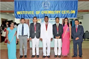  ??  ?? Gold, Silver and Bronze medal winners with COSL organising committee members
L to R: Dr Ireshika De Silva (Secretary-National Chemistry Olympiad Committee), Dr Chinthaka Ratnaweera (Chairman-National Chemistry Olympiad Committee), Thishanka Alahakoon (Dharmaraja College, Kandy), R M Sugath Ravindu Sanwara (Ananda College, Colombo), Akila Prabodha Rajapaksha (Bandaranay­ake College, Gampaha), Prof Janitha Liayange, Dr Poshitha Premaratne
