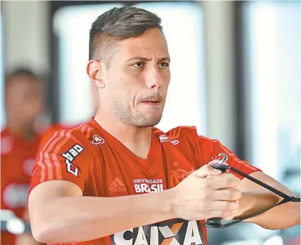  ?? FOTOS GILVAN DE SOUZA / FLAMENGO ?? O goleiro Diego Alves diz que responsabi­lidade existe até em treinament­o: ‘O Flamengo é assim’