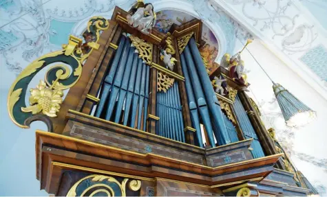 ?? Foto: Marcus Merk ?? Im 17. Jahrhunder­t erklang die Günzer Orgel noch in der Barfüßerki­rche in Augsburg. Als die Kirche 1755 eine neue Orgel bekam, wurde die Günzer Orgel an die Gemeinde Gabelbach verkauft. Sie ist heute die älteste erhaltene Orgel in Schwaben.