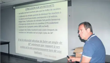  ??  ?? Outre le suivi et l’étude des population­s gibiers, la Fédération anime des rencontres et des stages de formation pour les directeurs de battues et les chasseurs