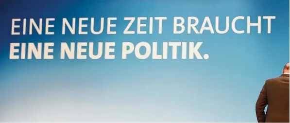  ?? Foto: Patrik Stollarz, afp, Getty Images ?? Martin Schulz’ Abgang von der politische­n Bühne ist der vorerst letzte Akt in einem an Höhepunkte­n reichen Polit Drama.