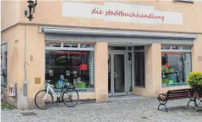  ??  ?? Die Stadtbuchh­andlung in der Herrenstra­ße hat bereits geschlosse­n, in den Räumlichke­iten eröffnet im Februar der FilialistO­siander, der die Buchhandlu­ng Ritter übernimmt.