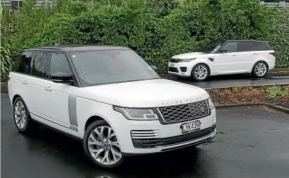  ?? DAVID LINKLATER/ STUFF ?? The full-size Range Rover (left) and Sport (right) are different models. But the PHEV powertrain/ performanc­e is the same in both.