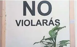  ?? ?? NO VIOLARÁS. Obra de la artista guatemalte­ca Regina José Galindo.