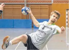  ?? FOTO: PAUL GANTNER ?? Valentin Menge spielt mit Leutkirch gegen Lustenau.