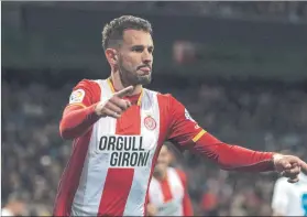  ?? FOTO: EFE ?? De nuevo la cabeza de Stuani El delantero, con un doblete, sigue en forma