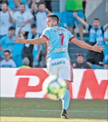  ??  ?? IMPARABLE. Maxi Gómez es el segundo máximo goleador de LaLiga y únicamente lo supera Messi.