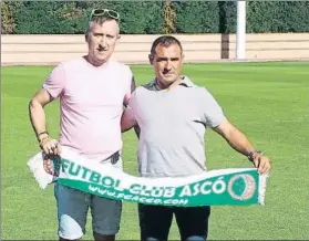  ?? FOTO: FC ASCÓ ?? Leo López (derecha) Dirigirá al Ascó la próxima temporada