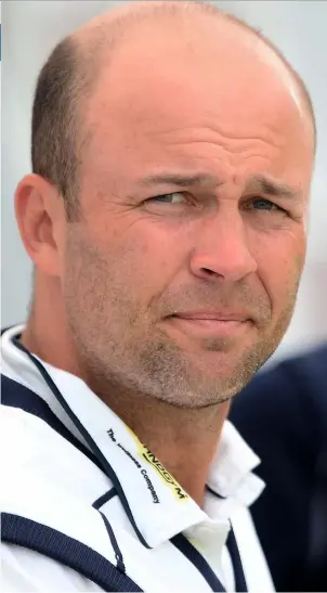  ??  ?? Bears legend Jonathan Trott has returned to the club as a coaching consultant