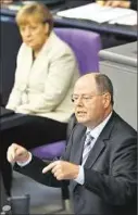  ?? Foto: ddp ?? Im Bundestag in Angriffsla­une: SPD-Spitzenkan­didat Steinbrück rechnete mit der Regierung Merkel ab.