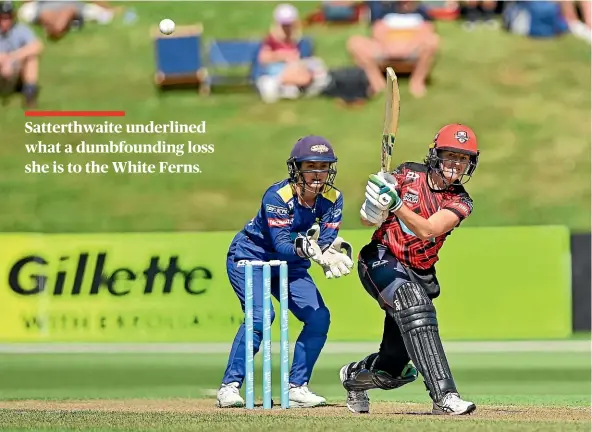  ?? PHOTOSPORT ?? Canterbury’s Amy Satterthwa­ite hits powerfully through the leg side during her innings of 85 off 60 balls against the Otago Sparks in Dunedin.