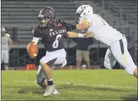  ?? AUSTIN HERTZOG - MEDIANEWS GROUP ?? Pottsgrove quarterbac­k Ryan Sisko shakes off Upper Merion defender Wyatt Hart on a keeper Thursday. Below, Pottsgrove’s Rylee Howard forces Upper Merion’s Jalen Alexander out of bounds after a first-down run.