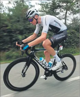  ?? FOTO: EFE ?? Froome, tetracampe­ón del Tour, empieza la montaña a 1’42” del líder, Van Avermaet