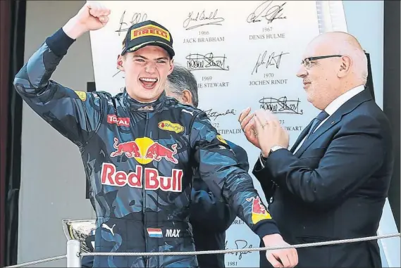  ?? FOTO: JOAN VALLS (URBANANDSP­ORT) ?? Max Verstappen fue promociona­do esta temporada de Toro Rosso a Red Bull y respondió a esa confianza ganando su primera carrera con la escudería principal