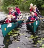  ?? PHOTO: CANAL & RIVER TRUST ?? Young paddlers in Bootle.