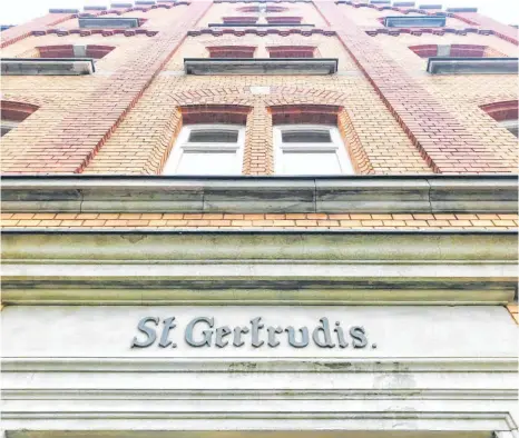  ?? FOTO: RIMKUS ?? Die Mädchensch­ule Sankt Gertrudis in Ellwangen gehört auf der Ostalb zu den Schulen in freier Trägerscha­ft. Die Ellwanger Schule ist laut den Verantwort­lichen finanziell nicht so stark von den Folgen der Corona-Pandemie betroffen.
