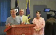  ??  ?? Legnard Curtin Post 927 Commander Anthony Lazzaro thanks everyone involved in the new emergency shelter partnershi­p, as Assemblyma­n John McDonald III and Mayor Ellen McNulty-Ryan listen on.