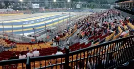  ??  ?? FANS watching the Formula One practice session