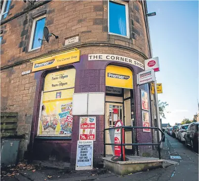  ?? Picture: Steve MacDougall. ?? Local people are unhappy about the temporary closure of the post office in the corner shop on Friar Street and Abbot Street, Perth.