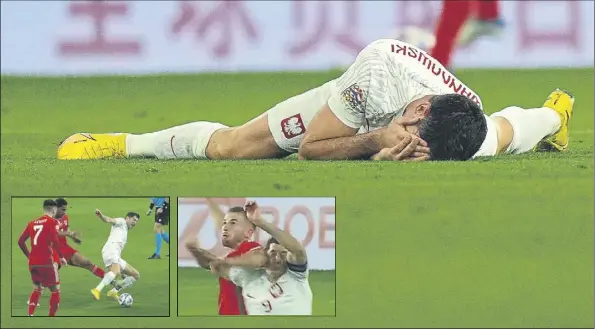  ?? Foto: @ZONA–BLAUGRANA ?? Robert Lewandowsk­i recibió varias feas entradas en el enfrentami­ento entre Polonia y Gales pero no tuvo problemas para completar los 90 minutos