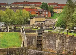  ?? PHOTO: JONATHAN MOSSE ?? The lock flight at Maryhill, north Glasgow.