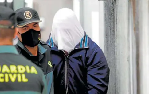  ?? // EFE ?? Uno de los detenidos por el crimen de Samuel Luiz, en La Coruña, en una imagen tomada el 5 de agosto de 2021