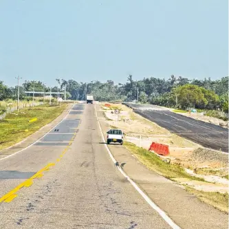  ?? JAIME MORENO VARGAS/ADN ?? Construcci­ón de la Ruta del Sol se encuentra detenida. Las obras se encuentran en licitación.