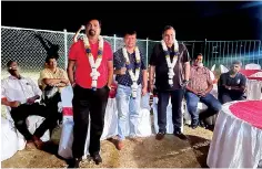  ?? ?? Newly elected FSL chief Jaswar Umar, flanked by the two vice presidents -- Ranjith Rodrigo (L) and Dr. Manil Fernando (R)