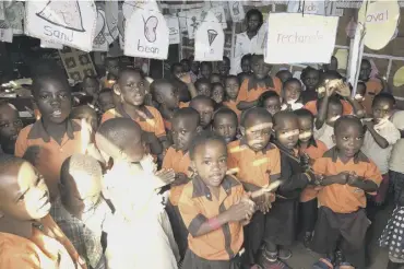  ??  ?? Early learning for Congolese refugee children in the Kyaka II refugee settlement in Uganda