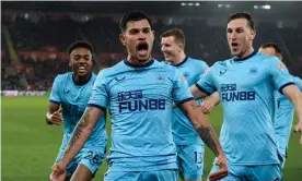  ?? Serena Taylor/Newcastle United/Getty Images ?? Bruno Guimarães celebrates with his teammates after making it 2-1 to Newcastle. Photograph: