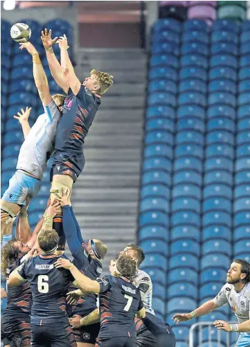  ??  ?? Glasgow’s Richie Gray steals Edinburgh lineout ball in an impressive display by the veteran lock.