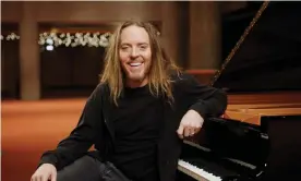  ??  ?? Tim Minchin appears in the Melbourne Symphony Orchestra’s Covid vaccinatio­n campaign, which has received almost half a million views. Photograph: MSO