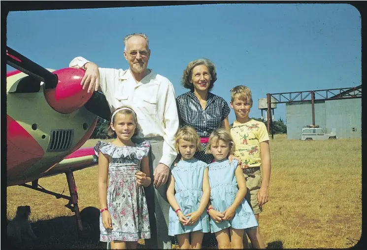  ?? SCOTT HALDEMAN ?? Joshua Haldeman, seen with his wife, Winnifred, and their children Lynne, Scott, Maye and Kaye, had a hunger for adventure and a passion for aviation.