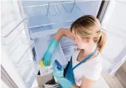  ?? DREAMSTIME TNS ?? Autumn is a good time to thoroughly clean your fridge.