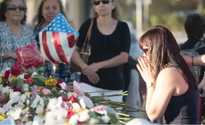  ?? FOTO REUTERS ?? El dinero recolectad­o será para las víctimas de la lamentable masacre que se presentó en la Florida, en la cual murieron 17 personas, por impactos de fusil AR-15.