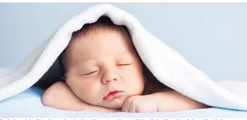  ??  ?? Bereits jetzt wird an Babys herumgebas­telt – das reicht vom Ausschluss von Erbkrankhe­iten bis zu Augenfarbe und Geschlecht