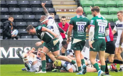  ?? Picture: Rogan Thomson/JMP ?? Will Capon scores Bristol’s fifth and final try in Sunday’s win against London Irish