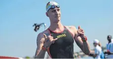  ?? FOTO: DPA ?? Florian Wellbrock schwimmt zu Gold im Fünf-Kilometer-Rennen und damit zu seiner insgesamt vierten Medaille bei der Weltmeiste­rschaft.