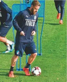  ?? AP ?? Italy’s Daniele De Rossi in action during a training session ahead of the match against Sweden.