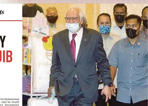  ?? PIX BY MOHD FADLI HAMZAH ?? Former prime minister Datuk Seri Najib Razak arriving at the Court of Appeal in Putrajaya yesterday.
